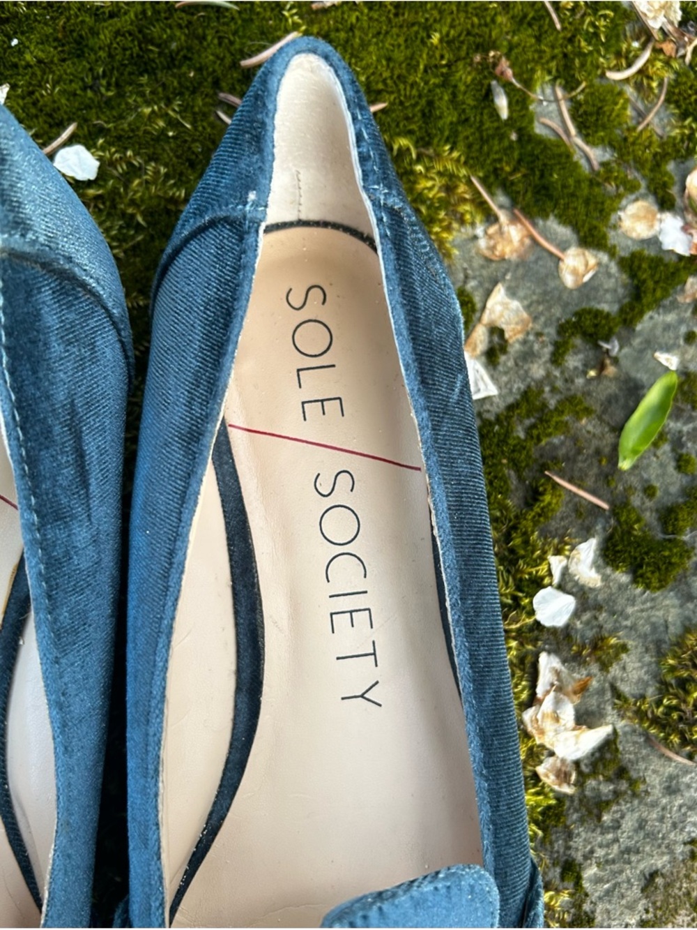 Sole Society Teal Velvet Pointed Loafers with Penny Strap - Size 8.5 - Picture 3 of 6